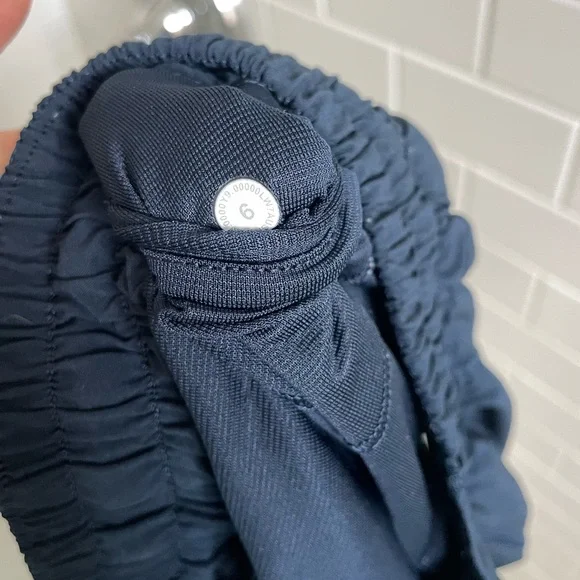 Lulu shorts - Picture 3 of 4